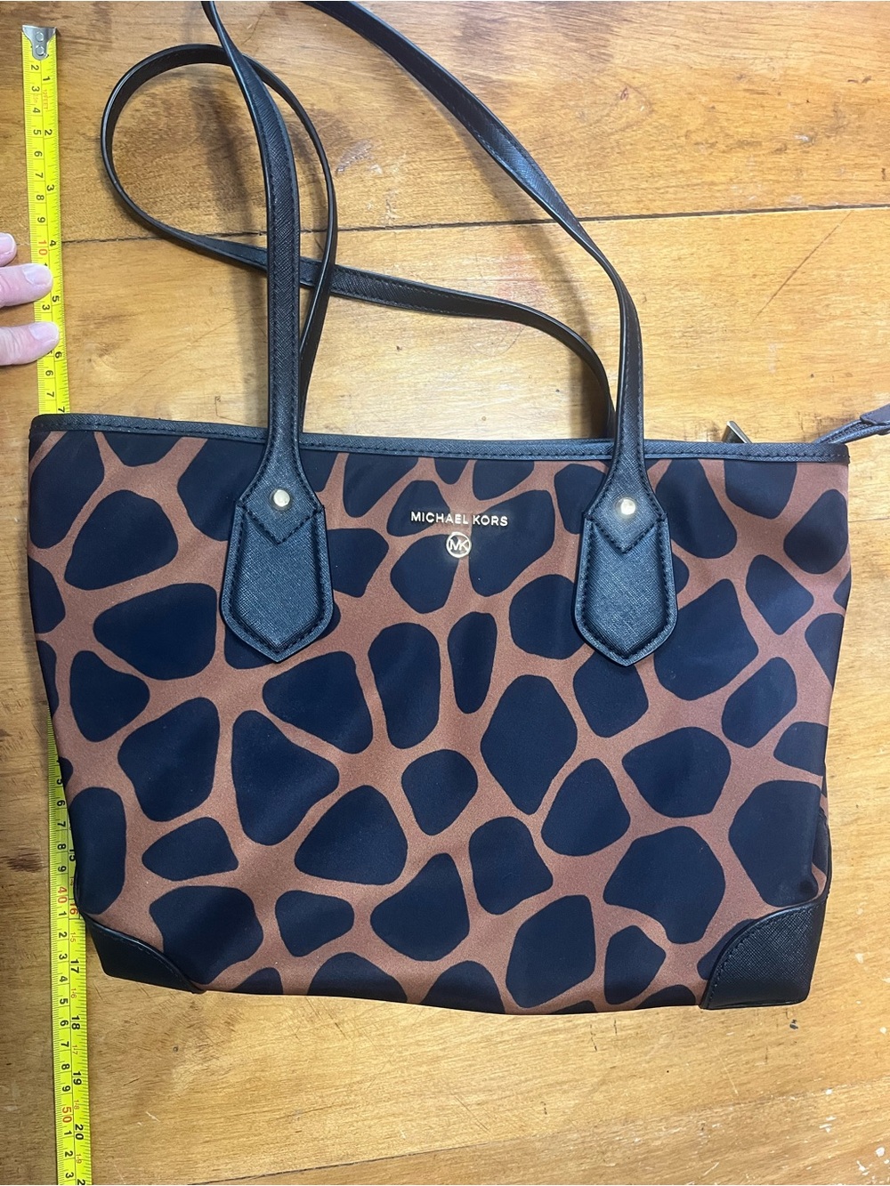 Michael Kors Brown & Black Giraffe Print Tote Bag nwt